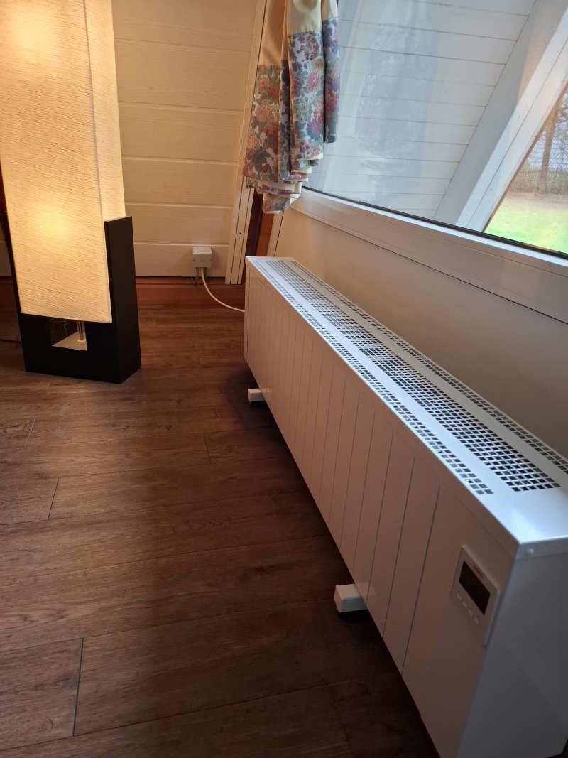 Einer der neuen Heizkörper im Wohnzimmer